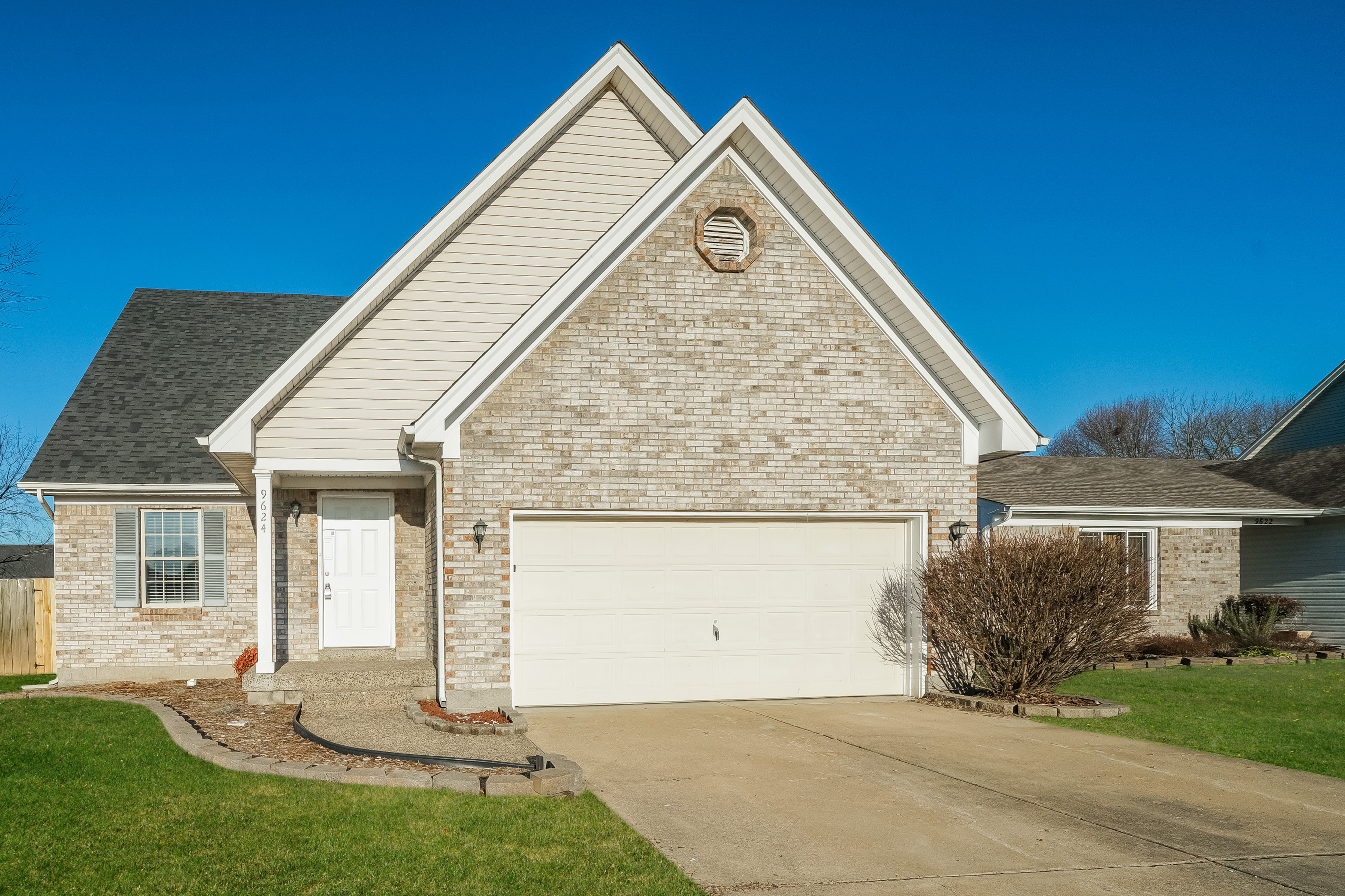 9624 COMBS LN LOUISVILLE, KY 40258